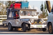 Słynne samochody Jeep zwane na Filipinach Jeepney.