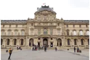 1_luwr-paryz-muzeum-louvre-francja-plac-napoleona