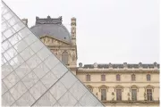 1_luwr-paryz-muzeum-louvre-francja-szklana-piramida-2