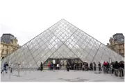 1_luwr-paryz-muzeum-louvre-francja-szklana-piramida
