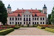 palac-muzuem-zamoyskich-w-kozlowce-10