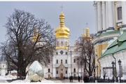 Atrakcja Ukrainy - Ławra Peczerska w Kijowie –Klasztor o złotych kopułach