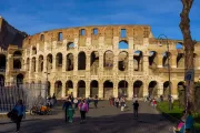 koloseum-w-rzymie-starozytny-zabytek-stolicy-wloch-10