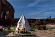 zamek-w-radzyniu-chelminskim-namiot