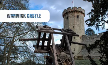 Warwick Castle średniowieczny zamek w środkowej Anglii
