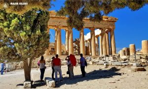 Grecja-Ateny-zwiedzanie-atrakcje-partenon-mity-co-zobaczyć-opinie-akropol-turyści-świątynie
