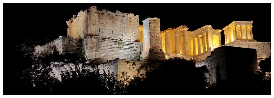 Grecja-Ateny-zwiedzanie-atrakcje-partenon-mity-co-zobaczyć-opinie-panteon-noc-akropol