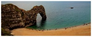 Anglia-Durdle-Door-plaża-wybrzeże-jurajskie-skały