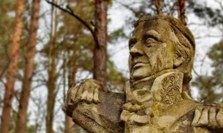 Muzeum Hymnu Narodowego w Będominie zwiedzanie i ciekawostki