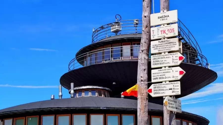 Bieg na Śnieżkę piękny szczyt w Karkonoszach