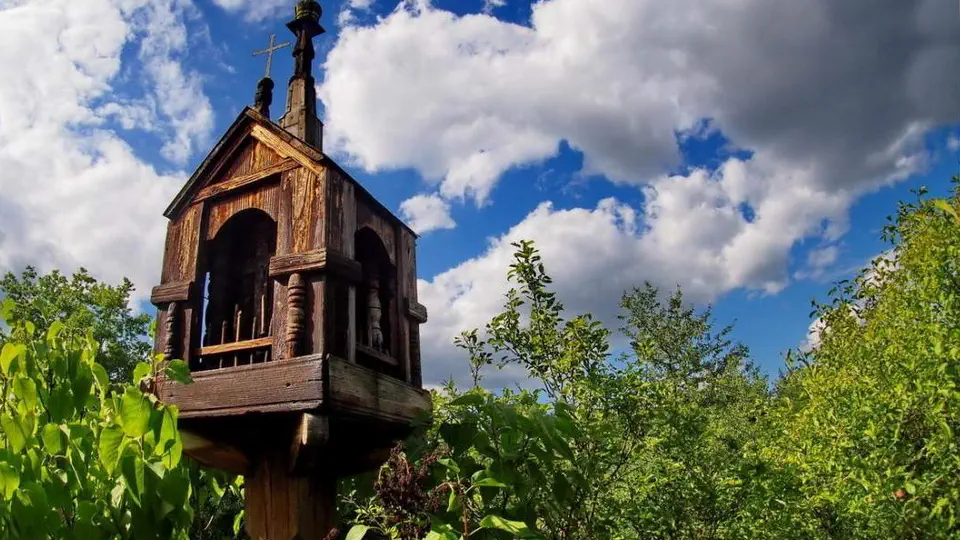 Muzeum Wsi Kieleckiej oraz skansen w Tokarni