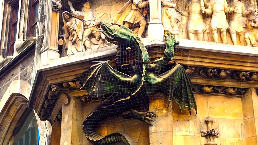 Smok na ratuszu w Monachium