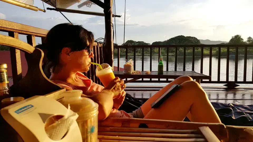 Kanchanaburi w Tajlandi i rzeka Kwai. Magdalena Kiżewska.
