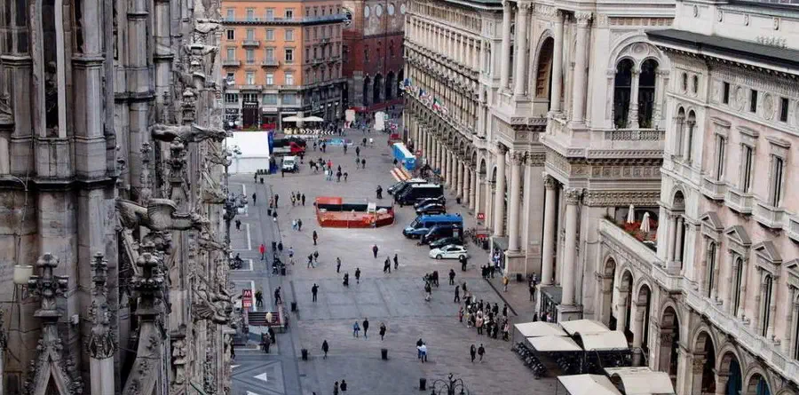Mediolan w dwa dni. Widok na Mediolan z katedry Duomo