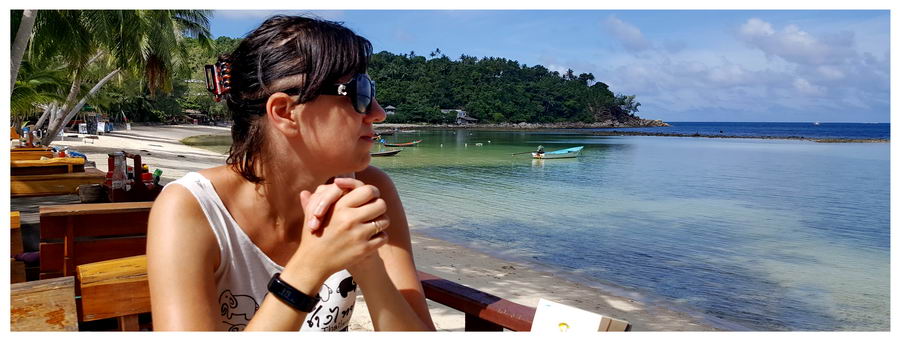 Koh-Phagan-Haad-Salad-Villa-hotel-domki-na-wynajem-noclegi-hotel-kwatera-bungalow-widok-plaża-podróże-odpoczynek-gdzie-spać