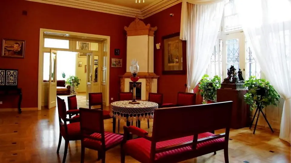 Pałac w Oblęgorku wnętrze 