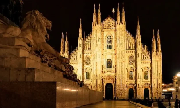 Katedra Duomo w Mediolanie historia, fakty i ciekawostki
