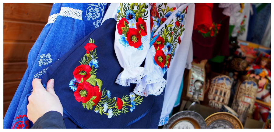 Na Lwowskim targu kupić można lwowskie przysmaki oraz tradycyjne przedmioty z Ukrainy