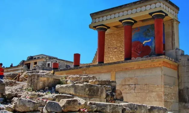 Mityczne Knossos na Krecie atrakcje starożytnego miasta oraz historia i ciekawostki