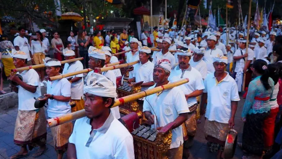 Ceremonie i festyny na Bali to niemal codzienny widok