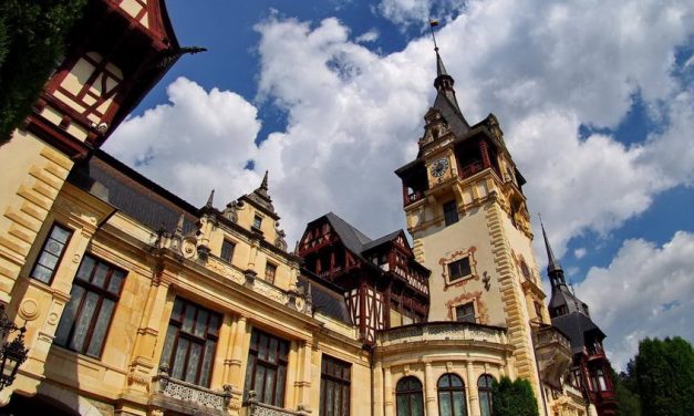 Zamek Peles w Rumunii – Atrakcja z najwyższej półki