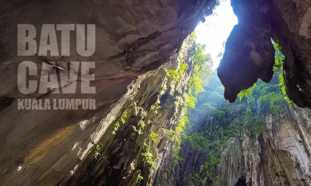 Jaskinie Batu Caves nieopodal Kuala Lumpur w Malezji