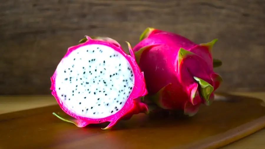 Dragon fruit lub pitaja zwana Smoczym owocem