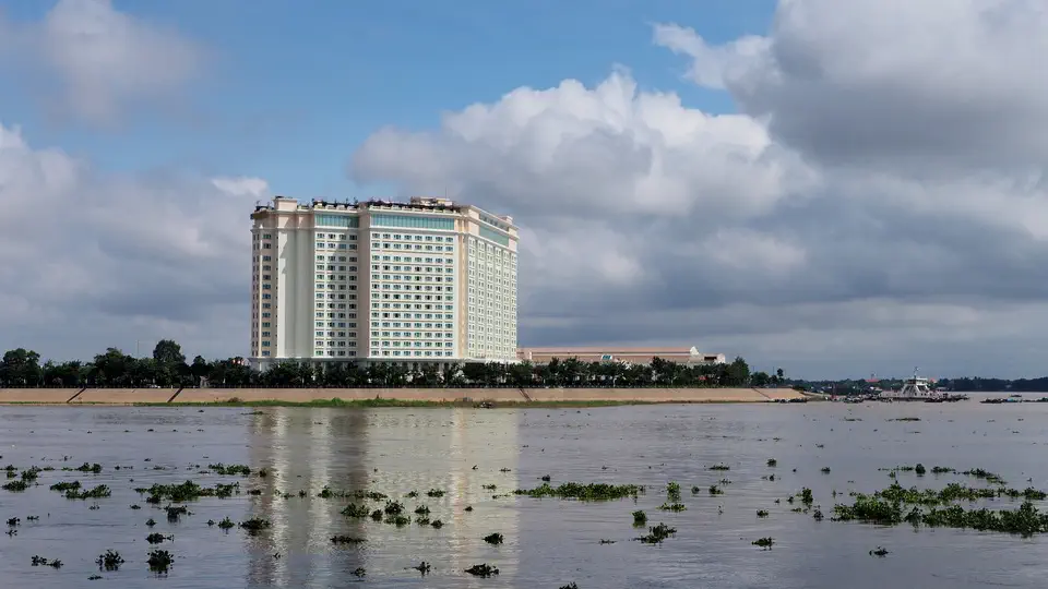 Miasta na wodzie w Kambodży.