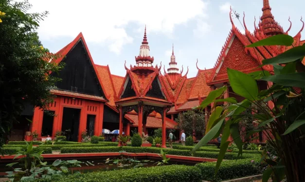 Phnom Penh Stolica Kambodży, zwiedzanie, atrakcje i ciekawostki