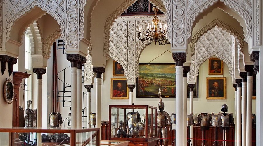 Legenda o Białej Damie. Zamek w Kurniku