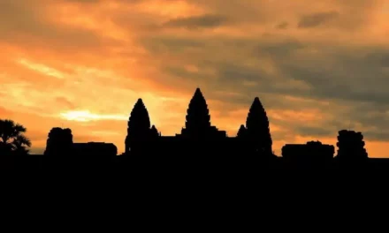 Angkor Wat starożytne ruiny w Siem Reap w Kambodży