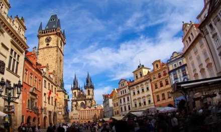 Ratusz Staromiejski w Pradze i zwiedzanie praskich podziemi