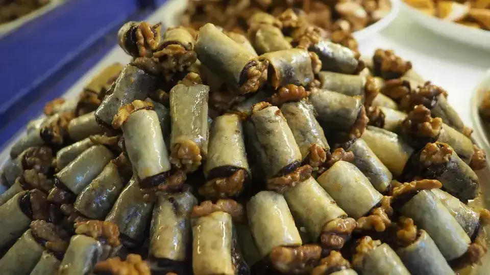 Kuchnia marokańska. Słodkie marokańskie wypieki i ciasta ociekające miodem