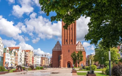 Katedra świętego Mikołaja w Elblągu i wieża widokowa