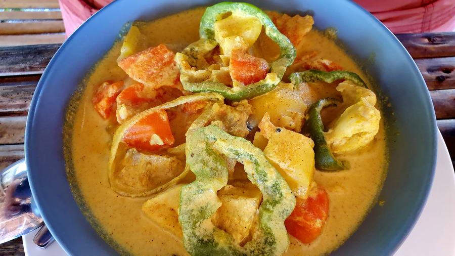 Wersja wegetariańska kurczaka curry