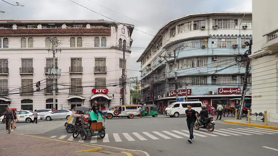 Manila atrakcje. Manila stare miasto Intramuros pełne jest zabytków pamiętających hiszpańskich kolonizatorów.