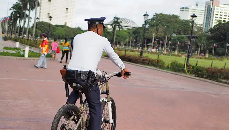Policja w Manili na Filipinach jest dobrze uzbrojona i potrafi zapewnić bezpieczeństwo na ulicach