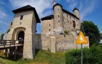 Zamki Bobolice i Mirów zwiedzanie, historia i ciekawostki