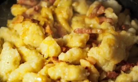 Kluchy na pyrach — Przepis na tanie i smaczne wielkopolskie danie