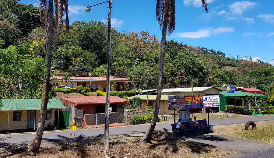 Przystanek autobusowy na Kostaryce