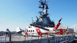 Lotniskowiec Intrepid. Okręt wojenny USS pływające muzeum z Nowego Jorku