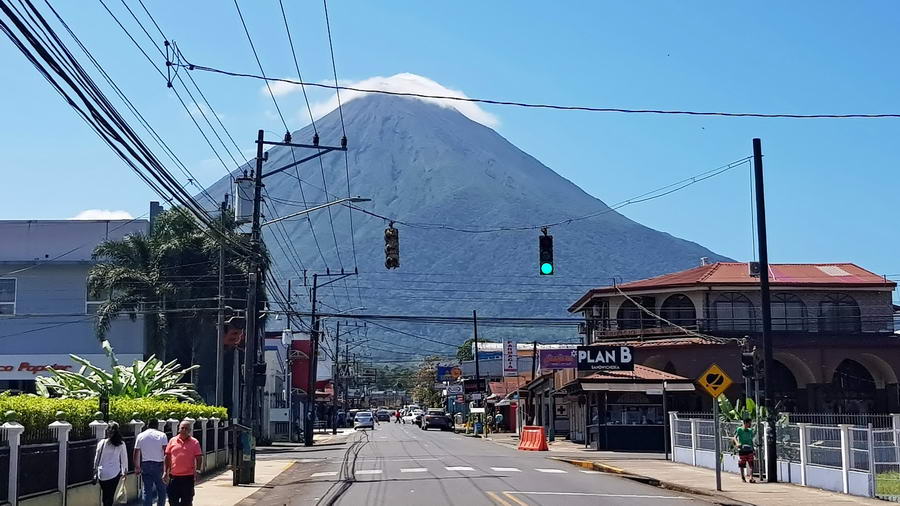 Kostaryka i wulkan wulkan El Arenal w La Fortuna