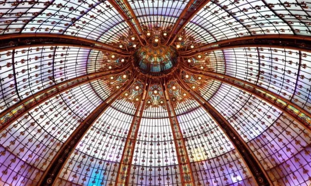Galeria La Fayette w Paryżu najstarsza galeria w mieście