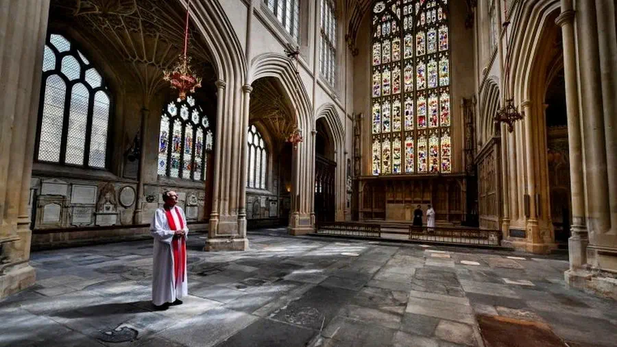 Miasto Bath w Anglii i słynna katedra.