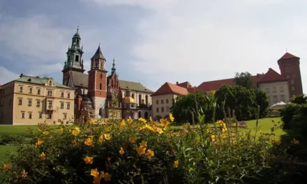 Zamek Królewski na Wawelu w Krakowie zwiedzanie i ciekawostki