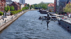 Bydgoszcz pod okiem Pana Twardowskiego i spacer po linie