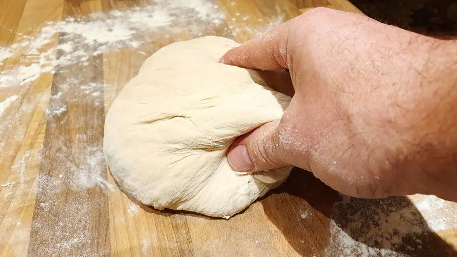 Ciasto drożdżowe na cynamonki