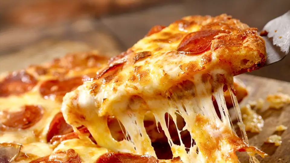 Pizza domowa jak z restauracji najlepszy przepis na ciasto i ciekawostki o pizzy