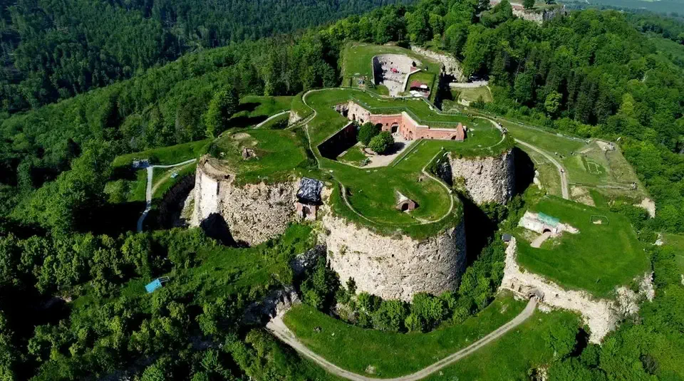 Twierdza Srebrna Góra i Fort Ostróg atrakcje i historia