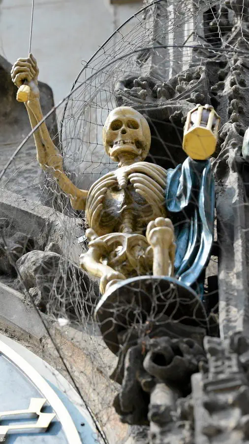 Zegar w Pradze figura śmierci.